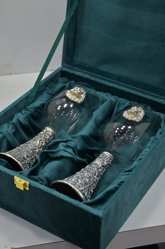Royal Lion Crest Goblet Set